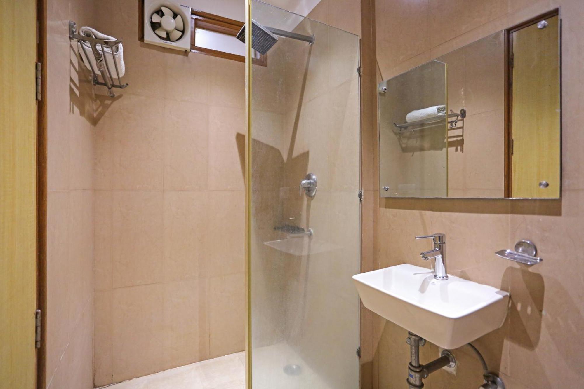 Hotel Silky Palace Near Igi Airportt New Delhi Luaran gambar