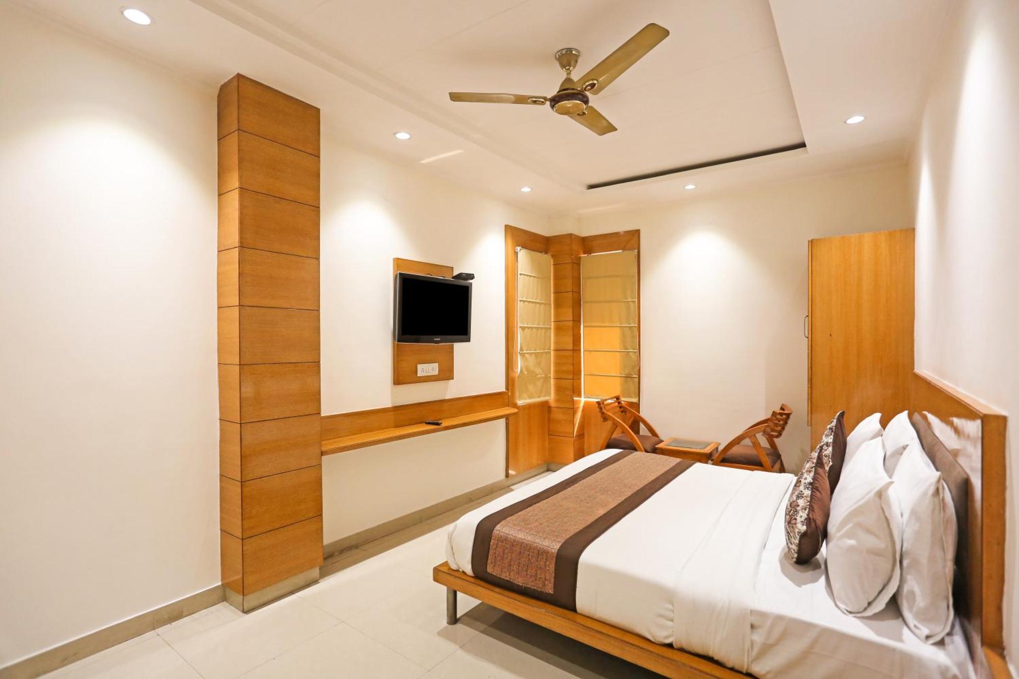 Hotel Silky Palace Near Igi Airportt New Delhi Luaran gambar
