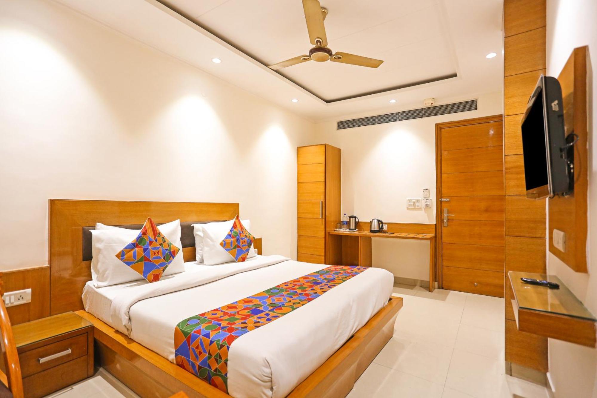 Hotel Silky Palace Near Igi Airportt New Delhi Luaran gambar
